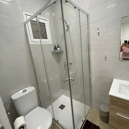 Habitación en casa particular En Planta Baja Con Terraza Barcelona